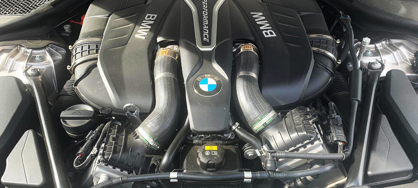 BMW M550i motor